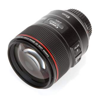 Objektīvi - Canon EF 85mm f/1.4L IS USM - быстрый заказ от производителя