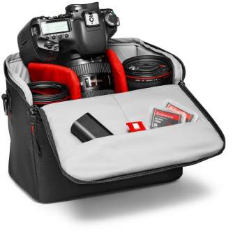 Discontinued - Manfrotto shoulder bag Essential M (MB SB-M-E)