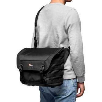 Shoulder Bags - Lowepro messenger bag ProTactic MG 160 AW II, black - quick order from manufacturer