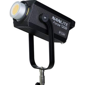 Video gaismas - Nanlite Forza 720B Bi-color 720w LED lukturis ar statīvu noma