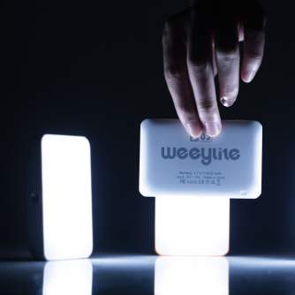 LED Lampas kamerai - Weeylite S03 portable pocket RGB Light White - быстрый заказ от производителя