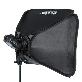 Piederumi kameru zibspuldzēm - Godox S-type Bracket Bowens + Softbox 60x60cm - купить сегодня в магазине и с доставкой