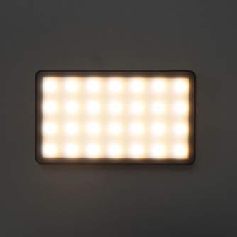 Mini LED šviesos šaltinis - Weeylite RB08P RGB Pocket Sized LED Light - быстрый заказ от производителя