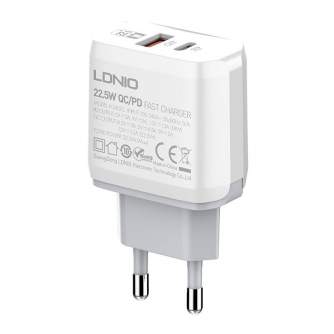 Telefonų, planšetinių kompiuterių ir GPS įkrovikliai - Wall charger LDNIO A2421C USB, USB-C 22.5W + USB-C - Lightning cable A242