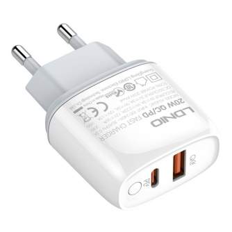 Telefonų, planšetinių kompiuterių ir GPS įkrovikliai - Wall charger LDNIO A2424C USB, USB-C 20W + USB-C - Lightning Cable A2424C