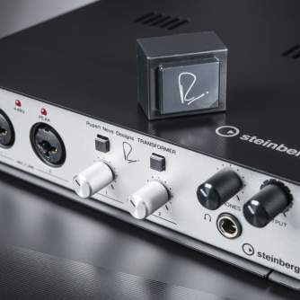 Discontinued - Steinberg UR-RT2 2 x 2 USB 3.0 audio interface CURRT2