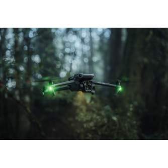 DJI Droni - DJI Mavic 3 Pro Cine Premium Combo ar DJI RC Pro displeju un profesionālu drona - ātri pasūtīt no ražotāja