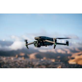 DJI Дроны - Mavic 3 Pro с DJI RC пультом с дисплеем Профессональный дрон - быстрый заказ от производителя