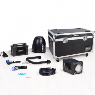 NanluxEvoke2400BBi-ColorLEDSpotLightwithFlightCase(Evoke2400BKIT-FT)