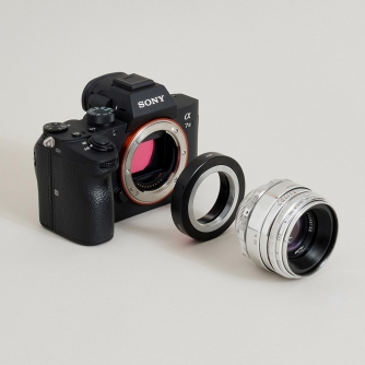 Binokļi - Urth Lens Mount Adapter: Compatible with M39 Lens to Sony E Camera Body ULMA M39 E - ātri pasūtīt no ražotāja