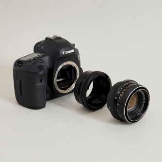 Objektīvu adapteri - Urth Lens Mount Adapter: Compatible with Pentacon Six (P6) Lens to Canon (EF / EF-S) Camera Body ULMA P6 EF - ātri pasūtīt no ražotāja