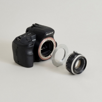 Objektīvu adapteri - Urth Lens Mount Adapter: Compatible with M42 Lens to Sony A (Minolta AF) Camera Body ULMA M42 A - ātri pasūtīt no ražotāja