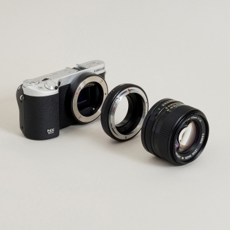 Objektīvu adapteri - Urth Lens Mount Adapter: Compatible with Canon FD Lens to Samsung NX Camera Body ULMA FD NX - быстрый заказ