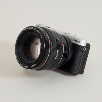 UrthLensMountAdapter:CompatiblewithCanon(EFEF-S)LenstoSamsungNXCameraBodyULMAEFNX