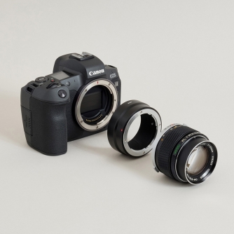 Objektīvu adapteri - Urth Lens Mount Adapter: Compatible with Olympus OM Lens to Canon RF Camera Body ULMA OM R - ātri pasūtīt no ražotāja