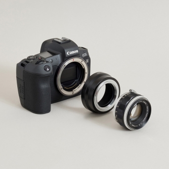 Adapters for lens - Urth Lens Mount Adapter: Compatible with M42 Lens to Canon RF Camera Body ULMA M42 R - quick order from manufacturer