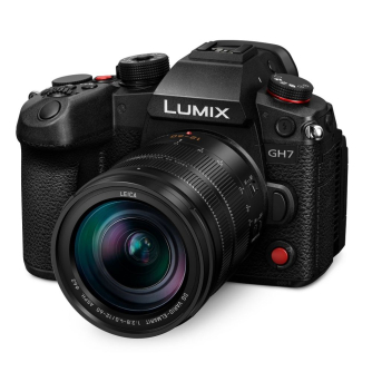 Беззеркальные камеры - Panasonic Premium Panasonic Lumix GH7 Body with Leica 12-60mm /2,8-4,0 OIS DUAL IS (DC-GH7LE) - быстрый з