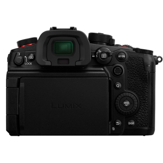 Беззеркальные камеры - Panasonic Premium Panasonic Lumix GH7 Body with Leica 12-60mm /2,8-4,0 OIS DUAL IS (DC-GH7LE) - быстрый з