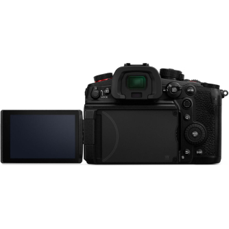 Беззеркальные камеры - Panasonic Premium Panasonic Lumix GH7 Body with Leica 12-60mm /2,8-4,0 OIS DUAL IS (DC-GH7LE) - быстрый з