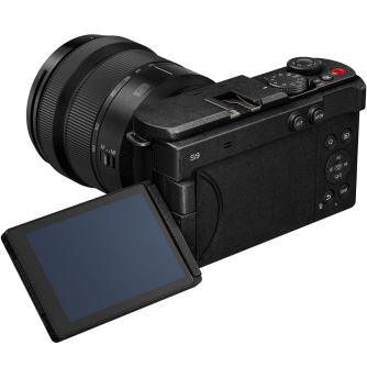 PanasonicProPanasonicLumixS9Body S-R2060LensJetBlack(DC-S9KE-K)