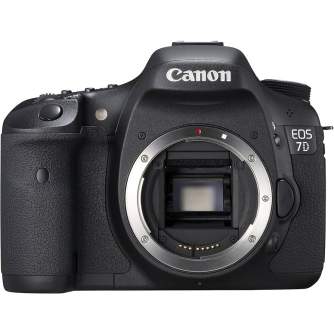 Canon EOS 7D EF-S 18-55mm 3.5-5.6 II kameras komplekts noma