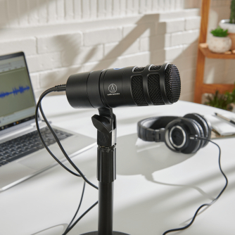 Podcast Microphones - AUDIO-TECHNICA Hypercardioid Dynamic Podcast Microphone AT2040USB - quick order from manufacturer