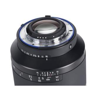 Lenses - Zeiss Milvus 35mm f/1.4mm Canon EF (ZE) - quick order from manufacturer